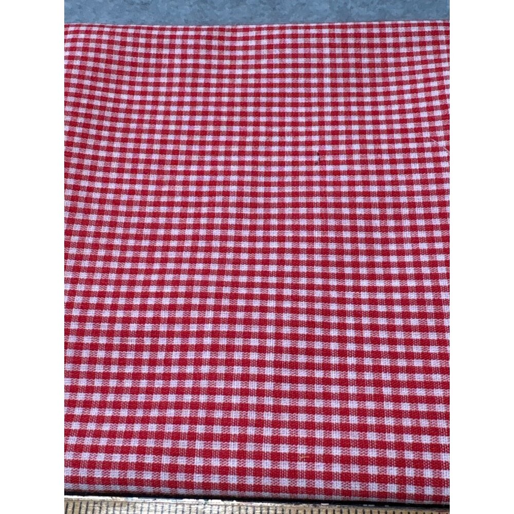Red & White Gingham Cotton Fabric Fat Quarter 18" x 22" Quilting Sewing Crafting
